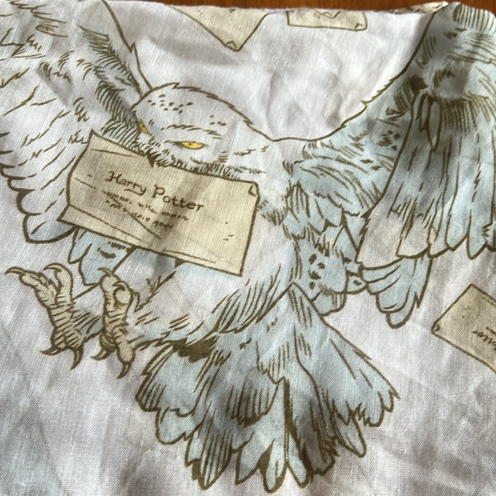 Harry Potter Hogwarts Owl Letter Scarf Hot Topic - Picture 2 of 7